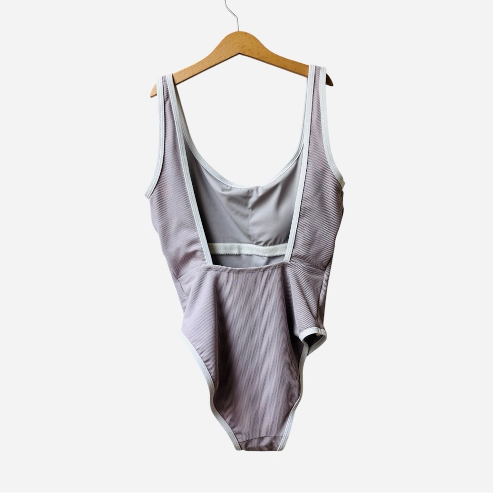 Lainsnow Lilac One-Piece Swimsuit High-Cut Classic — image 7 of 8